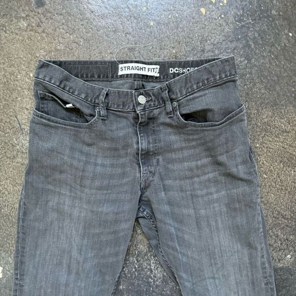 Dc Shoes Men’s Grey Pants Straight Fit Style Size 30x30 Skater Cotton Blend - Picture 2 of 12